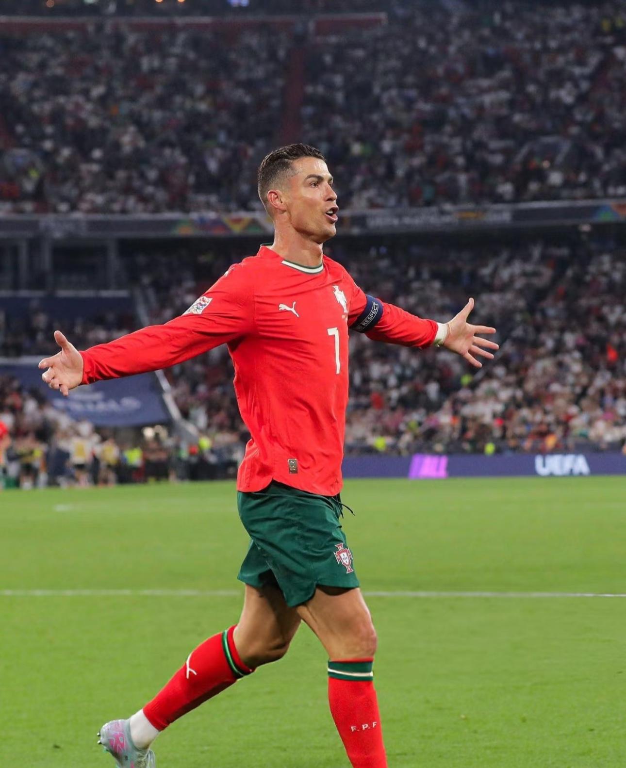 开云体育下载-巴塞罗那今晚队长鼓劲，志在葡超名次提升，底气十足，训练强度明显提升(周日007西甲巴塞罗那vs西班牙人)